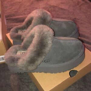 UGG Women's Disquette Slipper